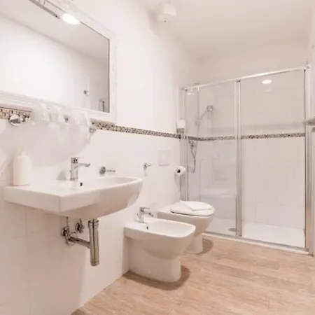 Casa Dane' Πανσιόν