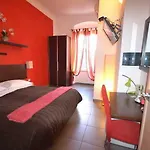Casa Dane' בית הארחה 3*