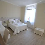 卡萨戴纳酒店 3* 斯培西亚
