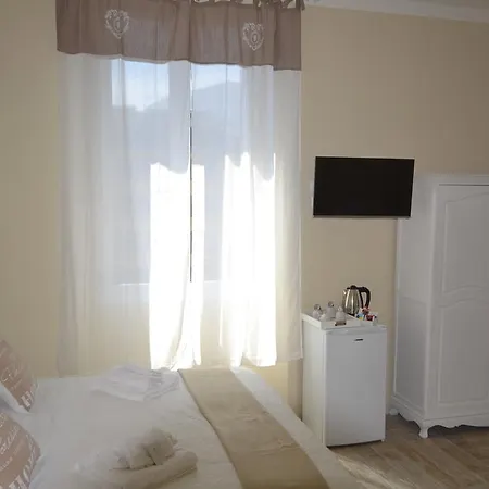 卡萨戴纳酒店 3*