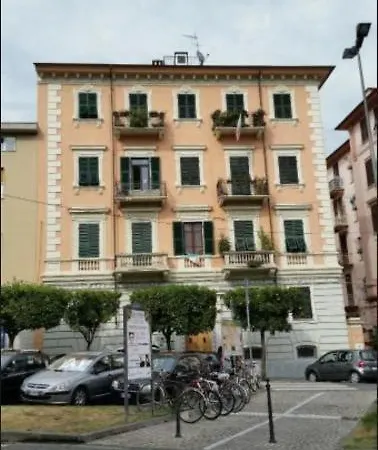 卡萨戴纳酒店 3*