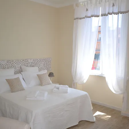 卡萨戴纳酒店 3*